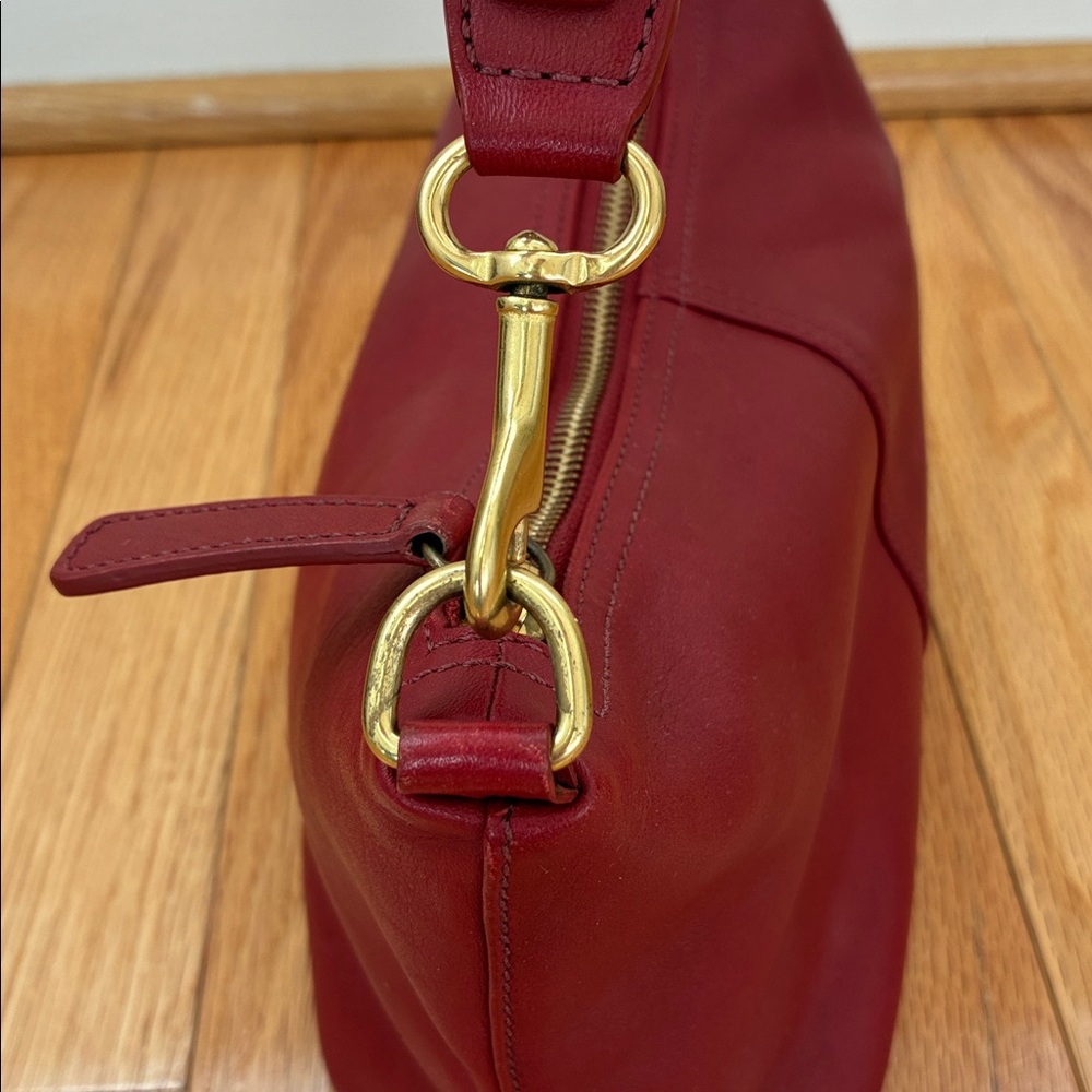 Coach Vintage Red Leather Shoulder Bag Y2K - Picture 15 of 15